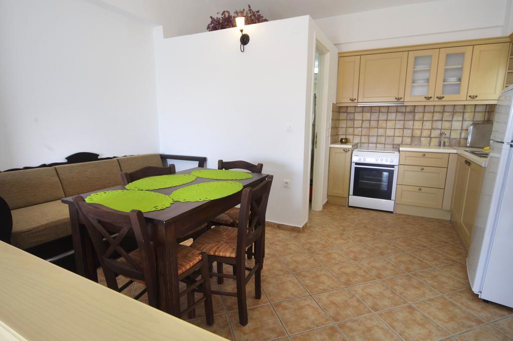 Koimhte Apartment Armenistis  Exterior photo